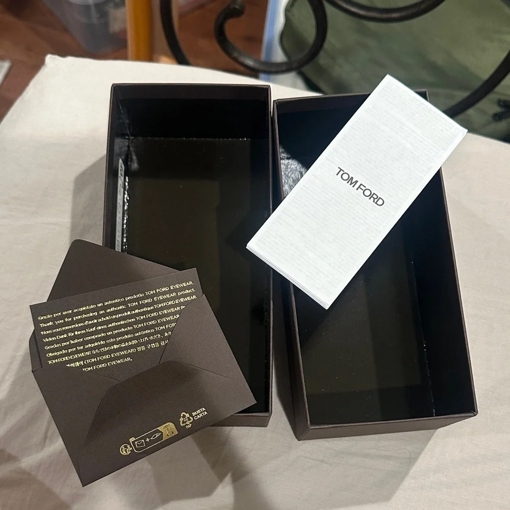 ONLY BOX Tom Ford Dark Brown Glasses Gift Box Decor - Picture 1 of 5